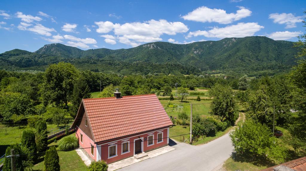 Vila Gorska Kuca Elin Brod na Kupi Exteriér fotografie